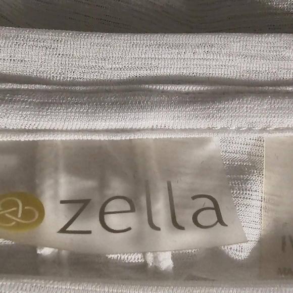 Zella Long Sleeve Workout Top sz medium - Picture 3 of 5